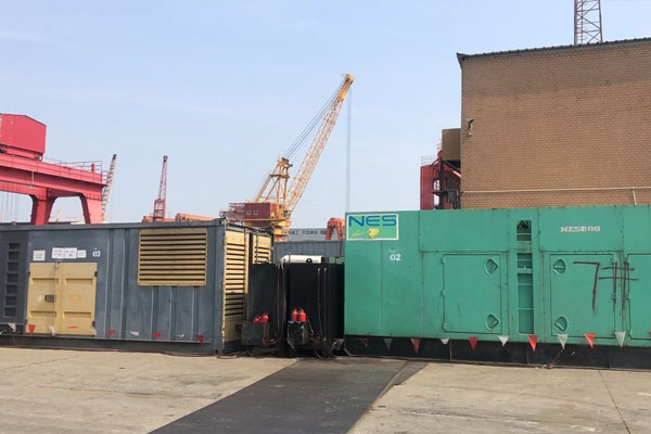 大冶发电机出租空气滤清器的清洁频率是多少？